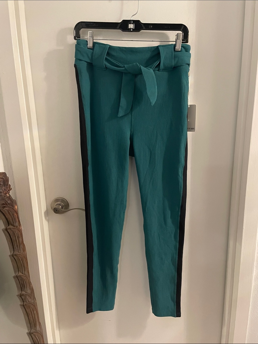 NWT Year Of Ours XXL Winter Green & Black Stripe Thermal Ski Belted Leggings